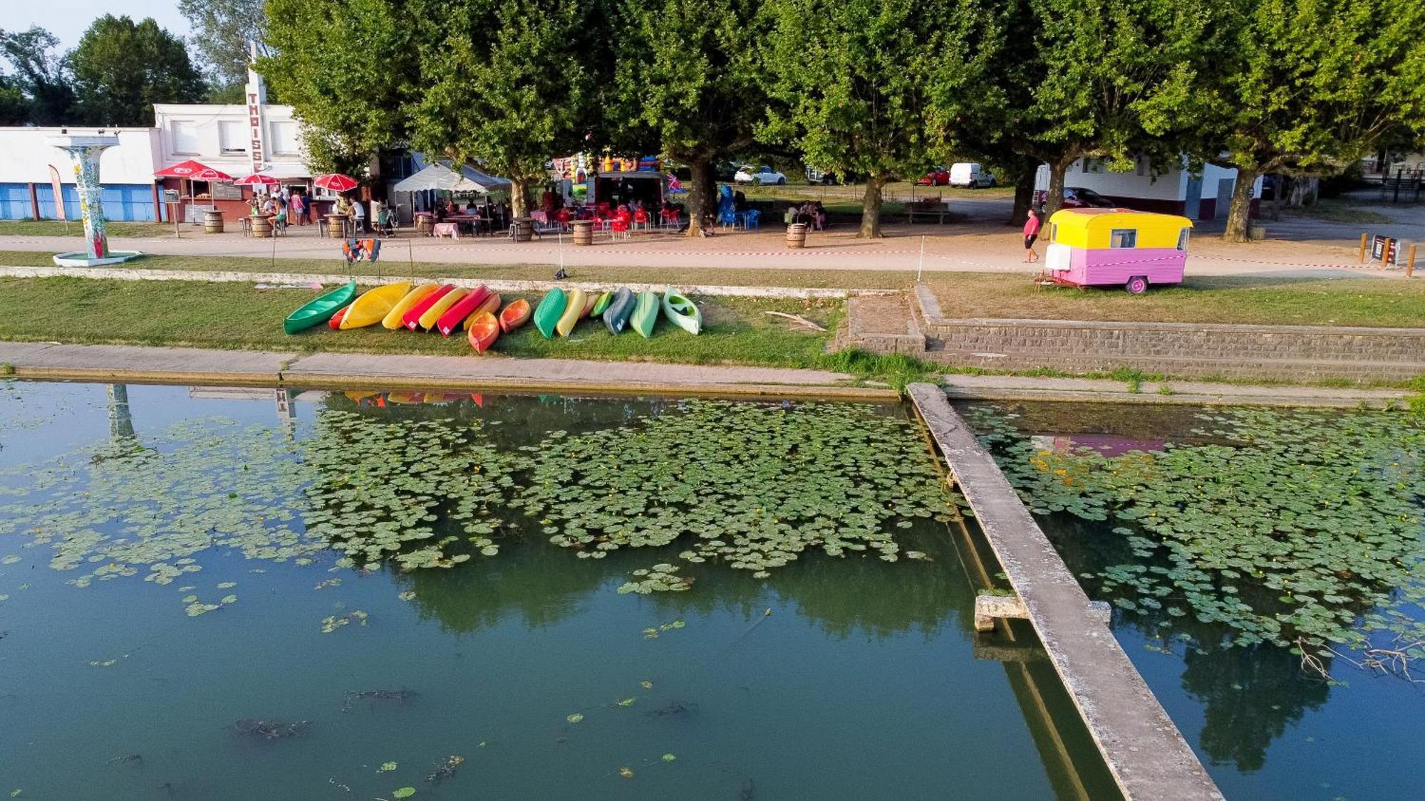 Camping De Thoissey *** Esterno foto