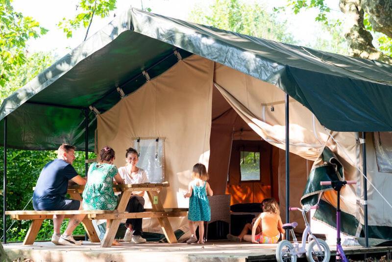Camping De Thoissey *** Esterno foto